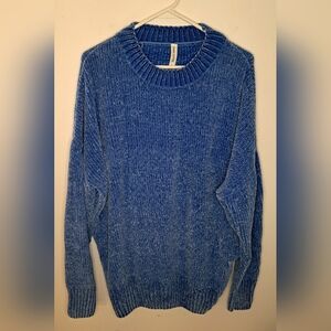 Zenana Outfitters Women's Oversized Soft Knit Roundneck Blue Sweater